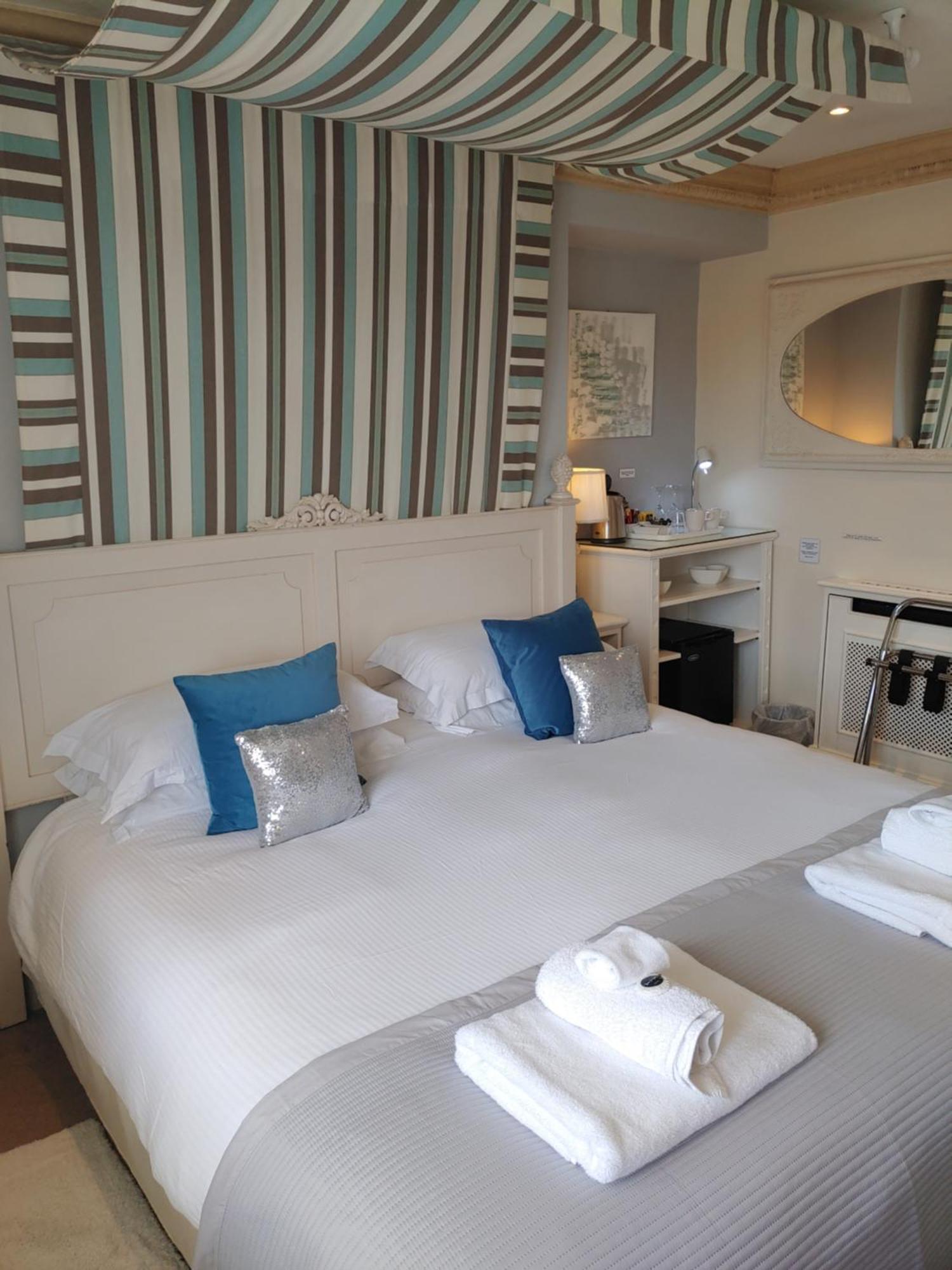 The Bath House Boutique B&B - In-Room Breakfast - Free Parking Екстер'єр фото